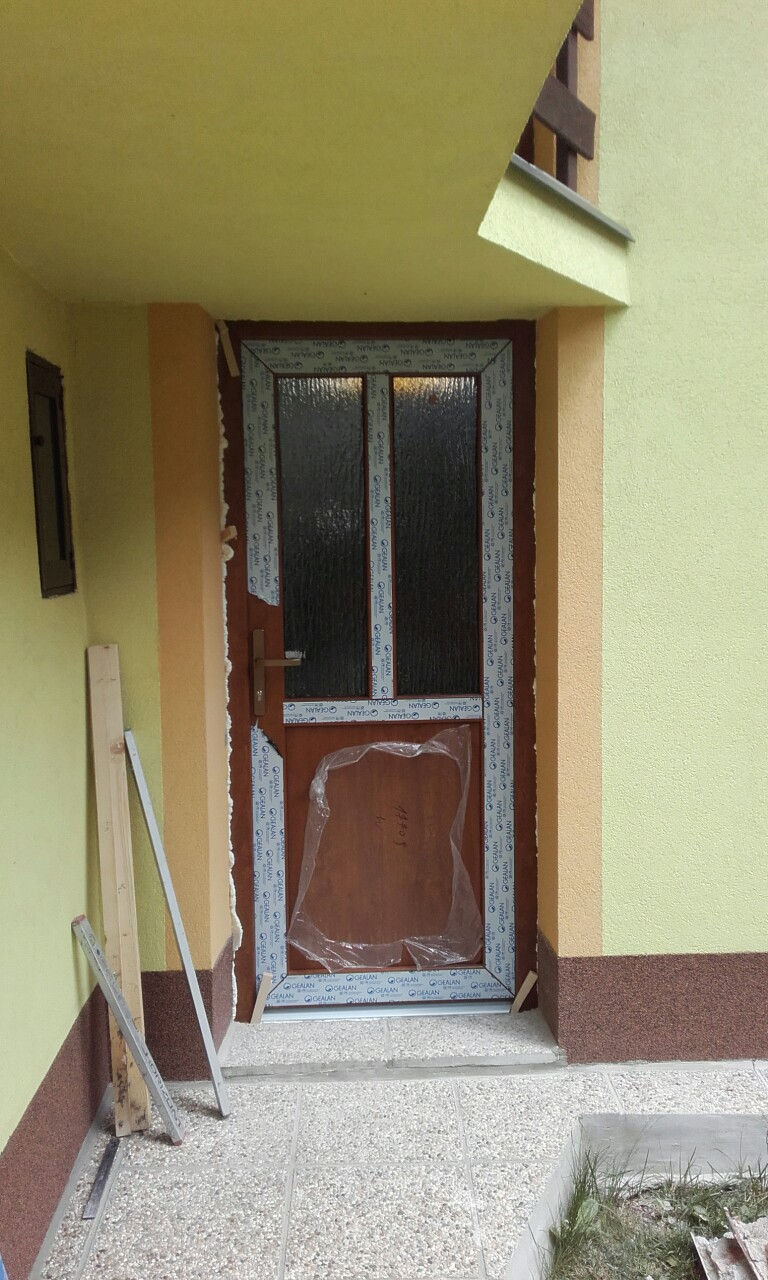 dvere1